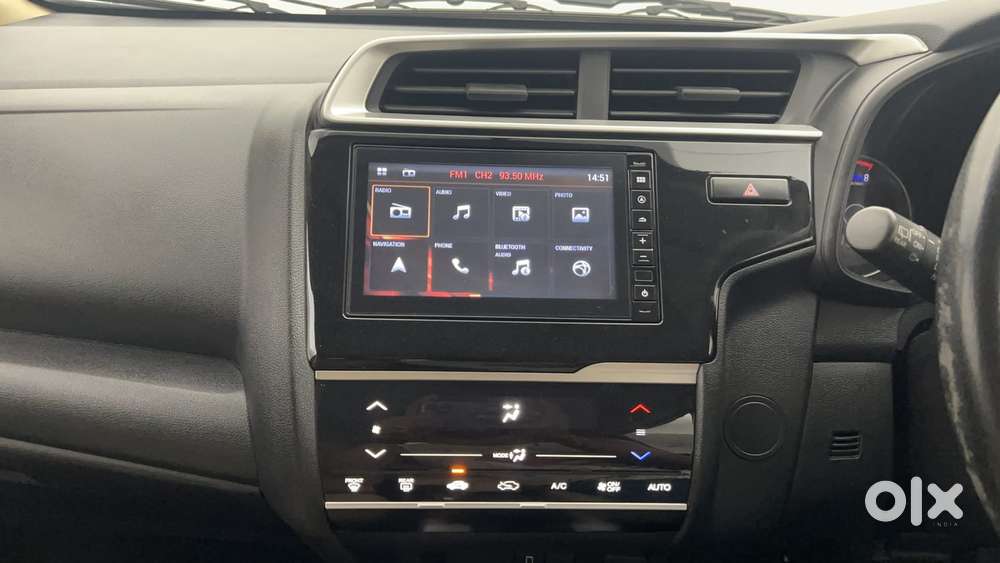 Honda Jazz [2020-2023] 1.2 Vx I-vtec Mt, 2019, Petrol