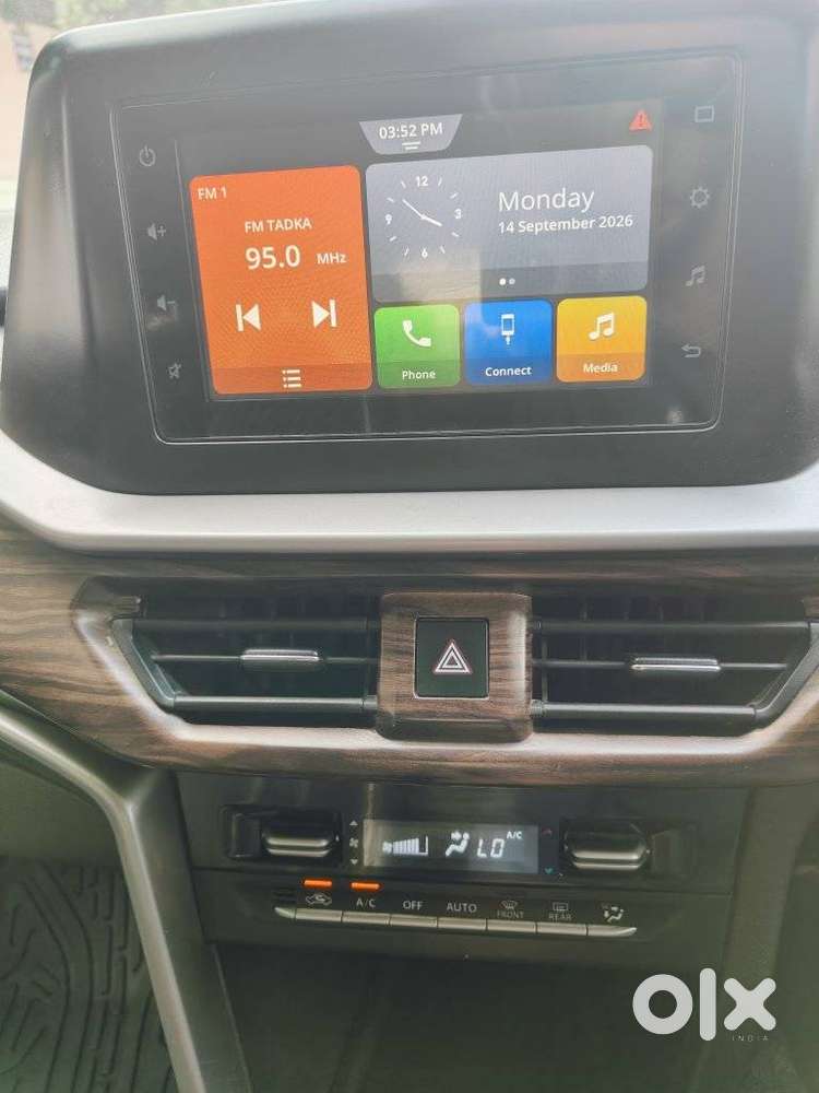 Maruti Suzuki Brezza 1.5 Vxi Smart Hybrid, 2023, Petrol