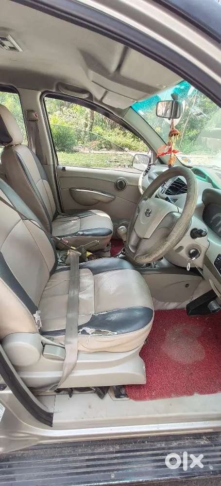 Mahindra Quanto 1.5 C2 2012