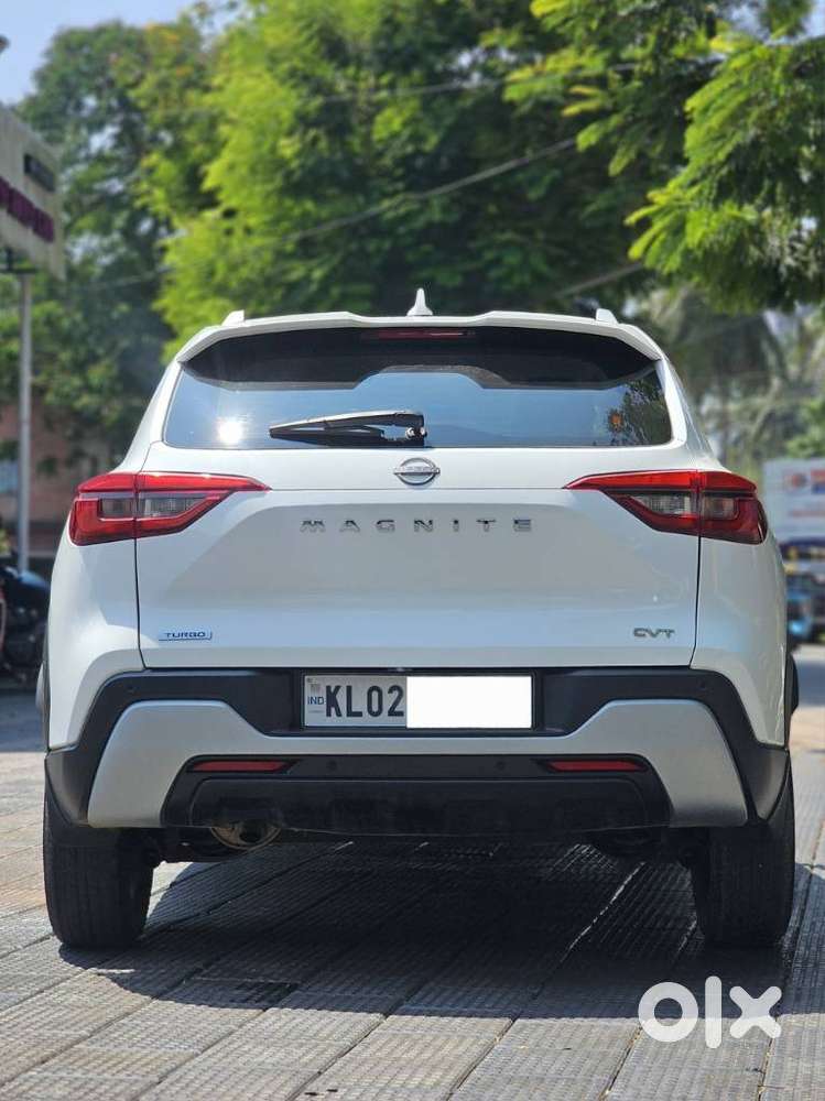 Nissan Magnite 1.0 Xv Turbo Cvt, 2023, Petrol