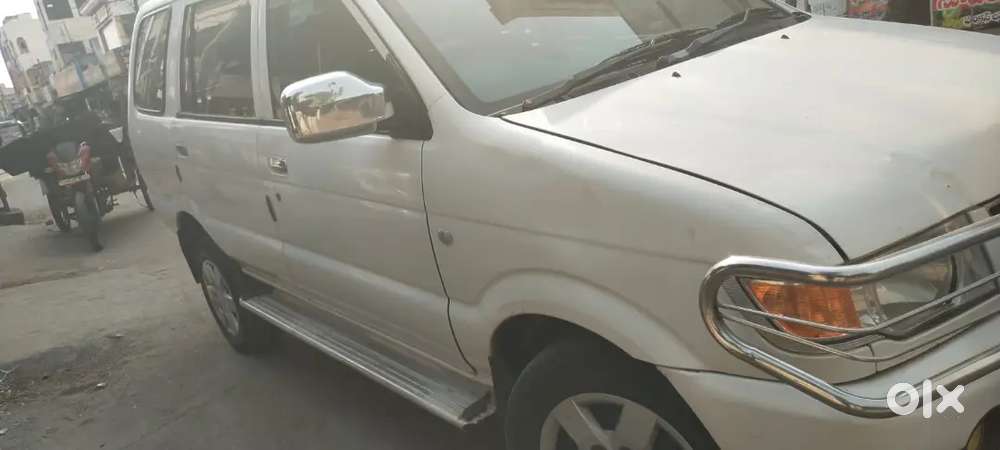 Chevrolet Tavera 2016 Diesel 170000 Km Driven