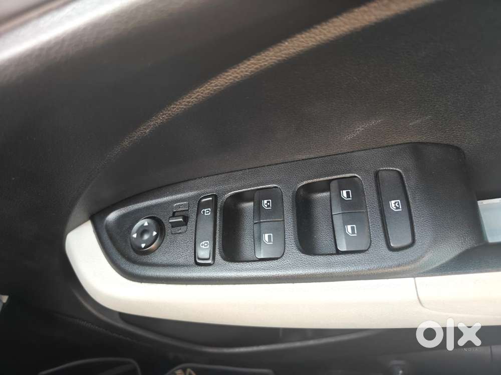 Hyundai Venue S Plus Mt 1.2 Kappa, 2023, Petrol