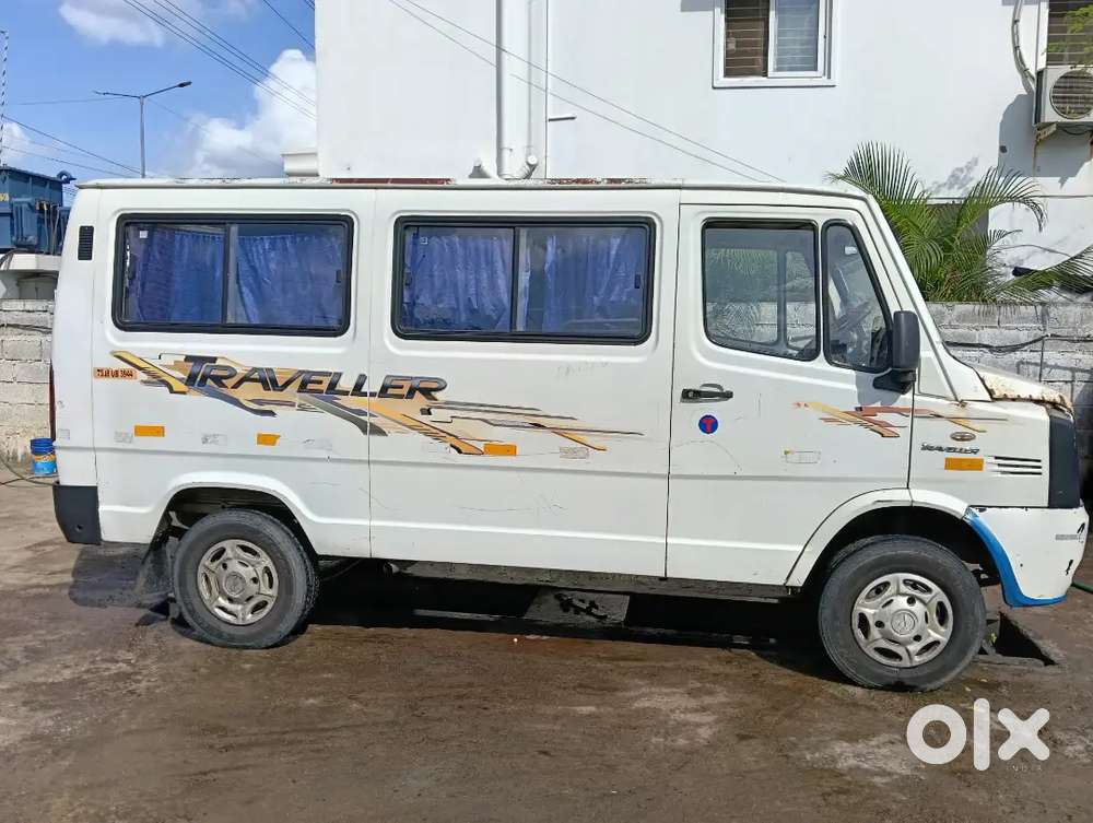 Force Motors Force One 2015