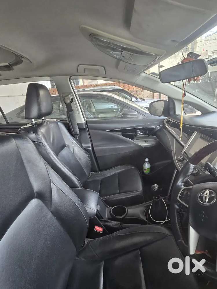 Toyota Innova Crysta 2016