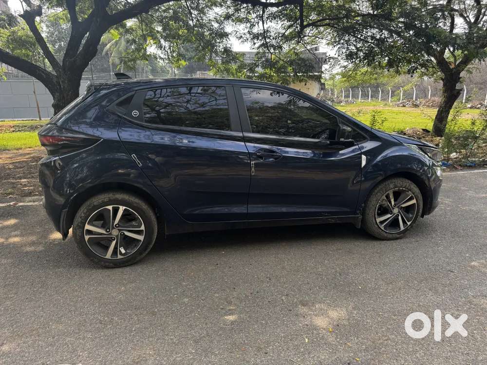 Tata Altroz Xz Plus (s), 2024, Petrol