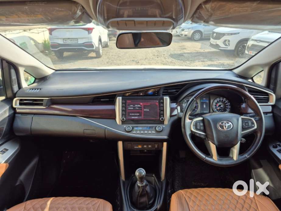 Toyota Innova Crysta