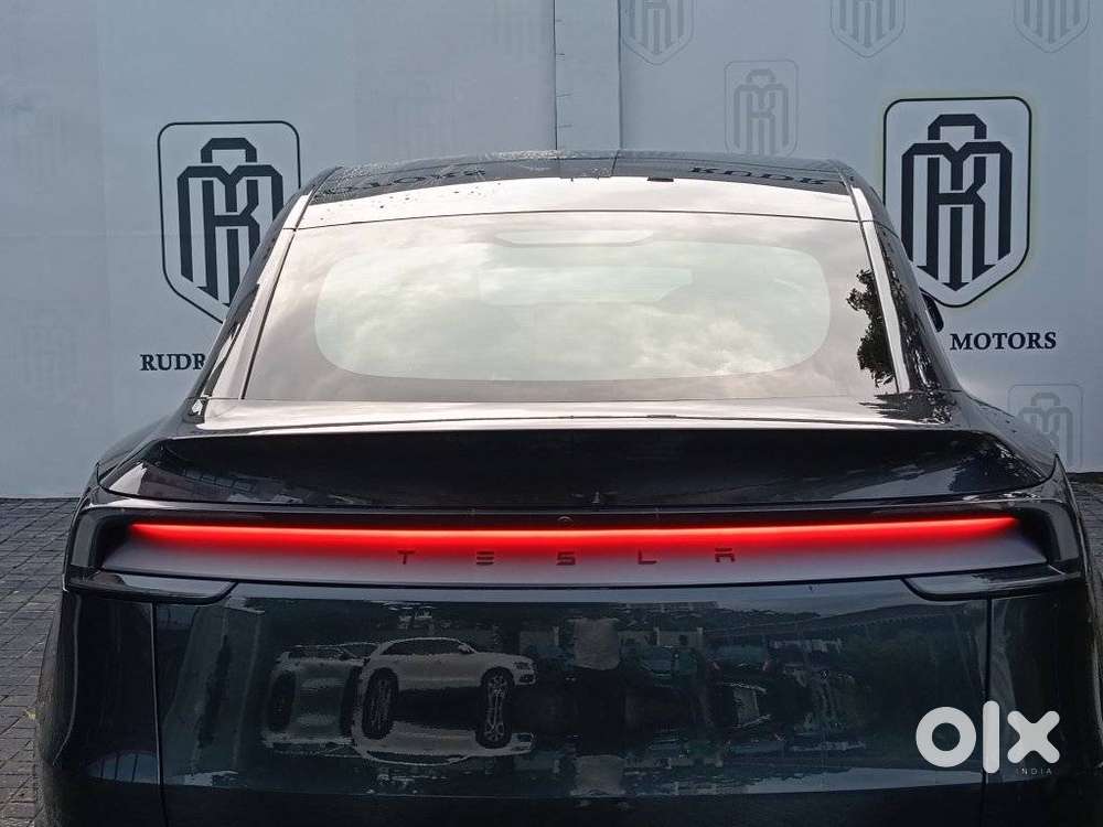 Tesla Model Y Rear-wheel Drive (rwd), 2026, Electric