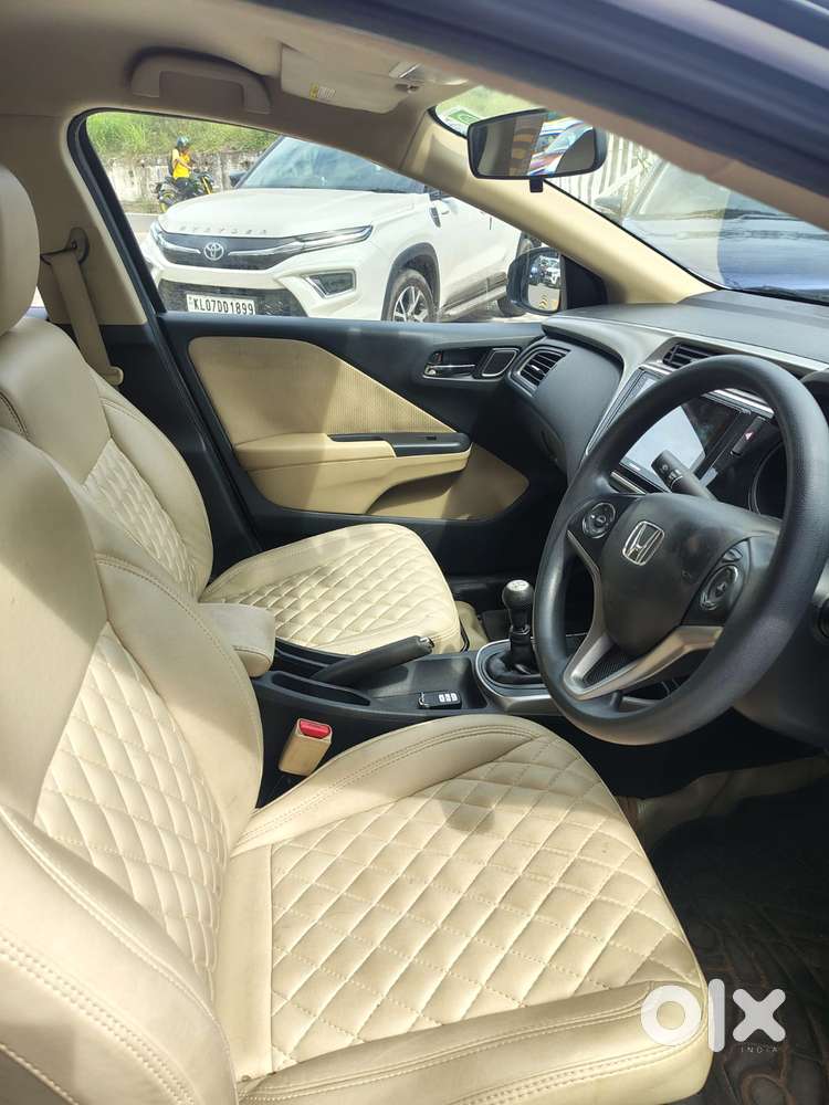 Honda City 1.5 V 4th Gen I-vtec Mt, 2018, Petrol