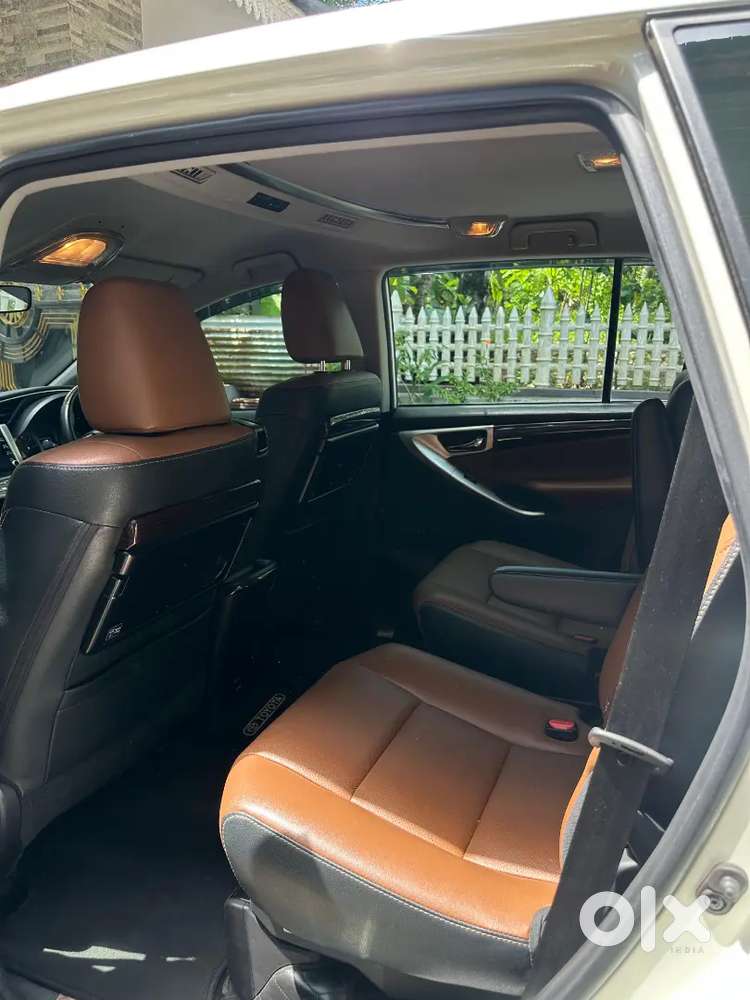 Toyota Innova Crysta 2022 Diesel Well Maintained