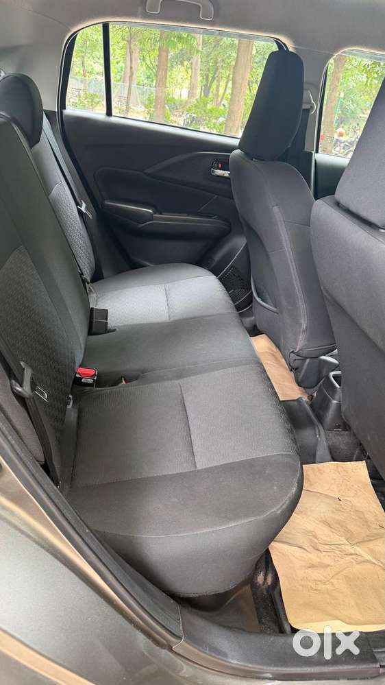 Maruti Suzuki Swift Lxi Optional-o, 2025, Petrol