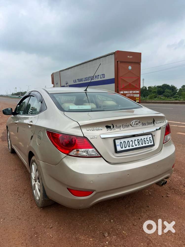 Hyundai Fluidic Verna 2011