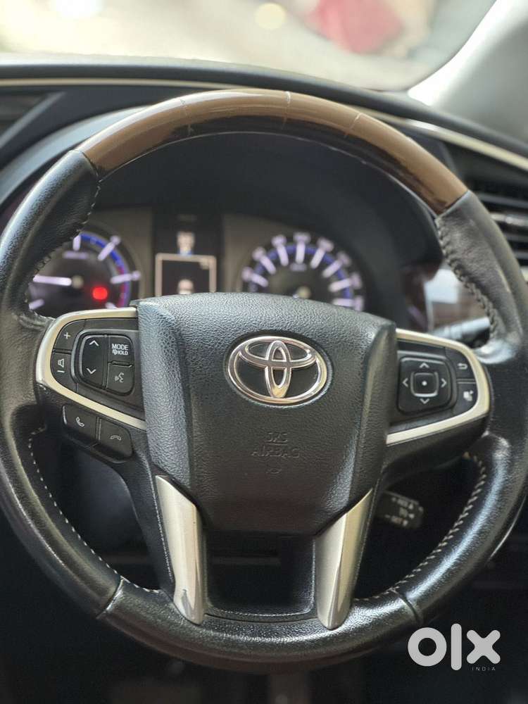 Toyota Innova Crysta 2.8 Z, 2016, Diesel
