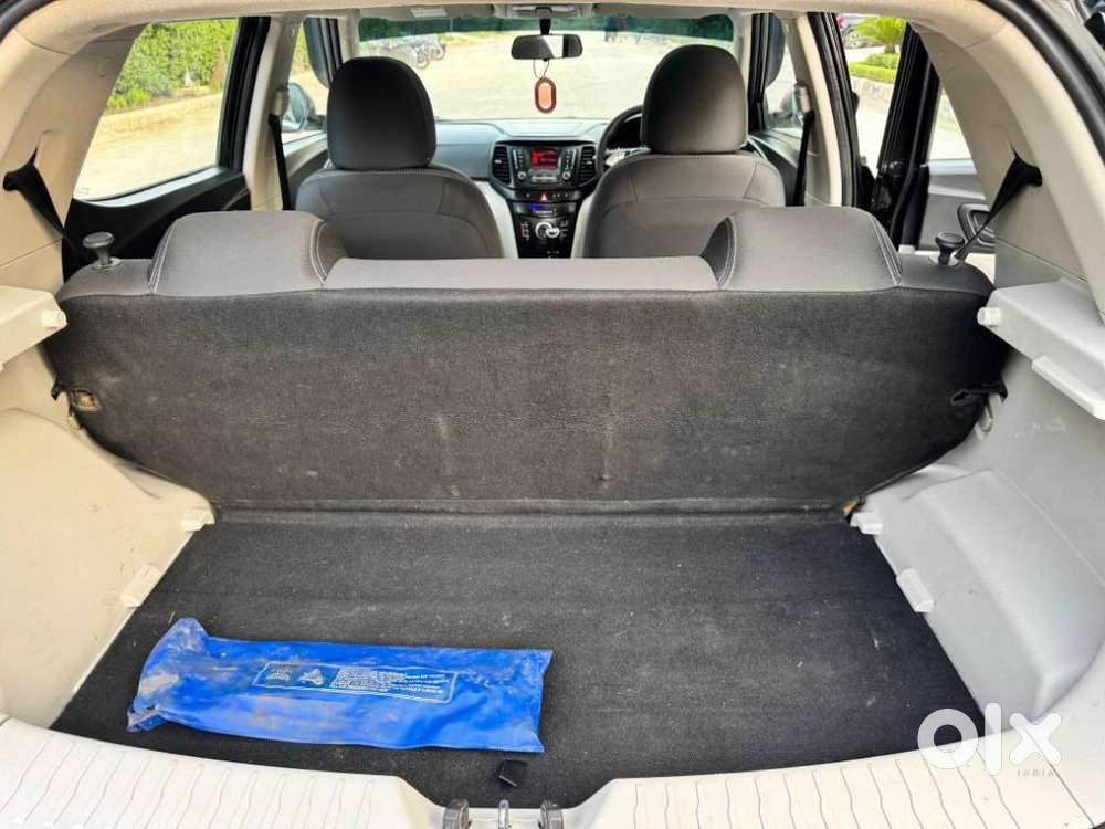 Mahindra Xuv300 W6, 2023, Petrol