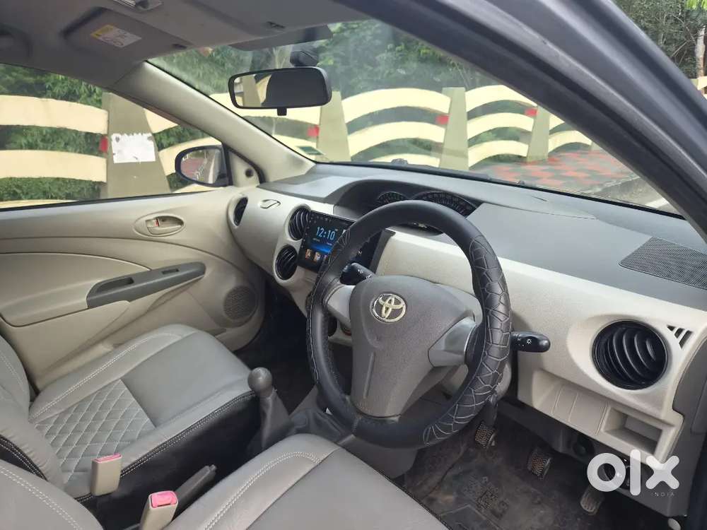 Toyota Etios Liva 2016