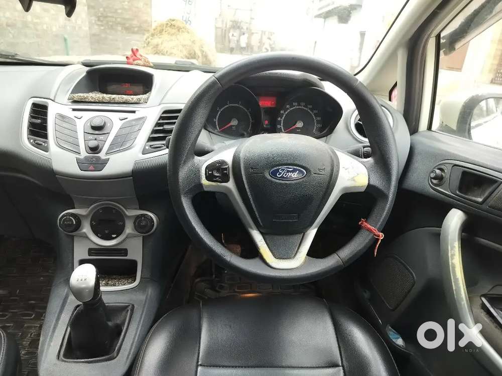 Ford Fiesta 2012 Cng & Hybrids 72000 Km Driven