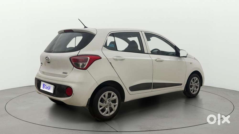 Hyundai Grand I10 Magna At, 2017, Petrol