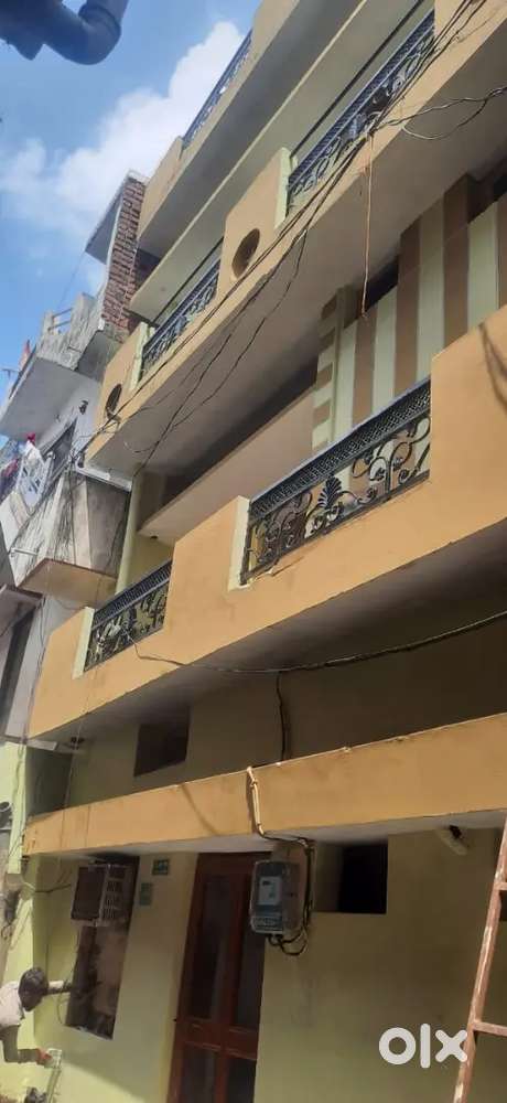 Inidividual building for rent
