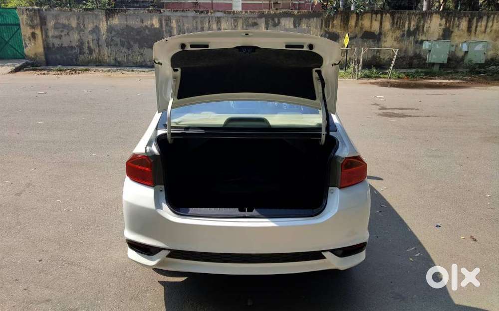 Honda City I-vtec V, 2017, Petrol
