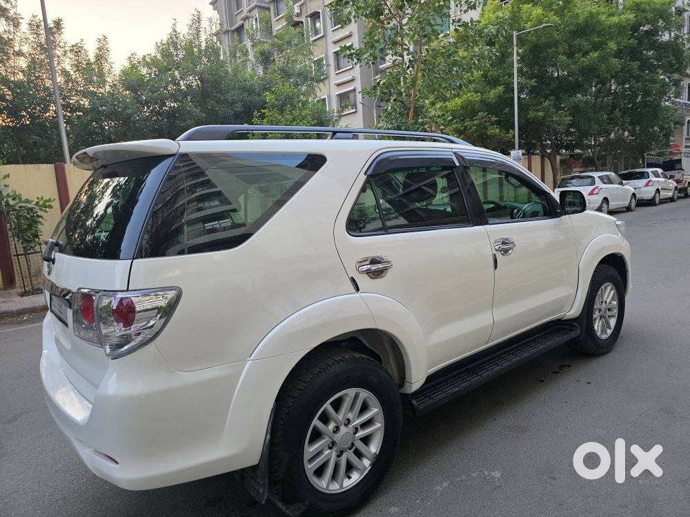 Toyota Fortuner 4x2 Manual, 2012, Diesel