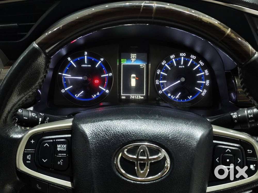 Toyota Innova Crysta 2.8z Automatic, 2017, Diesel