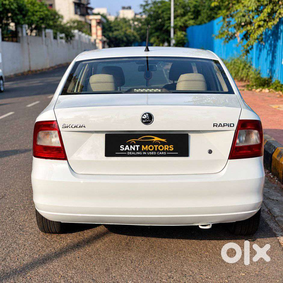 Skoda Rapid 1.6 Mpi Elegance, 2014, Petrol