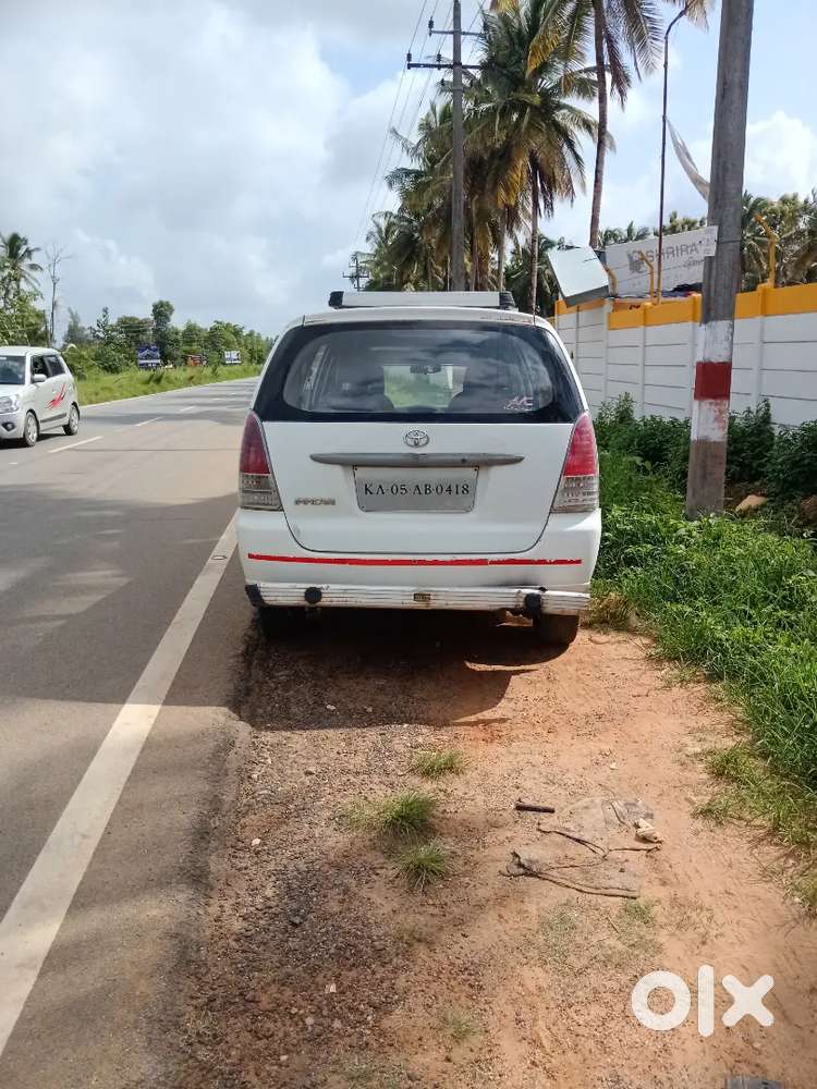 Toyota Innova 2007 Diesel 400000 Km Driven