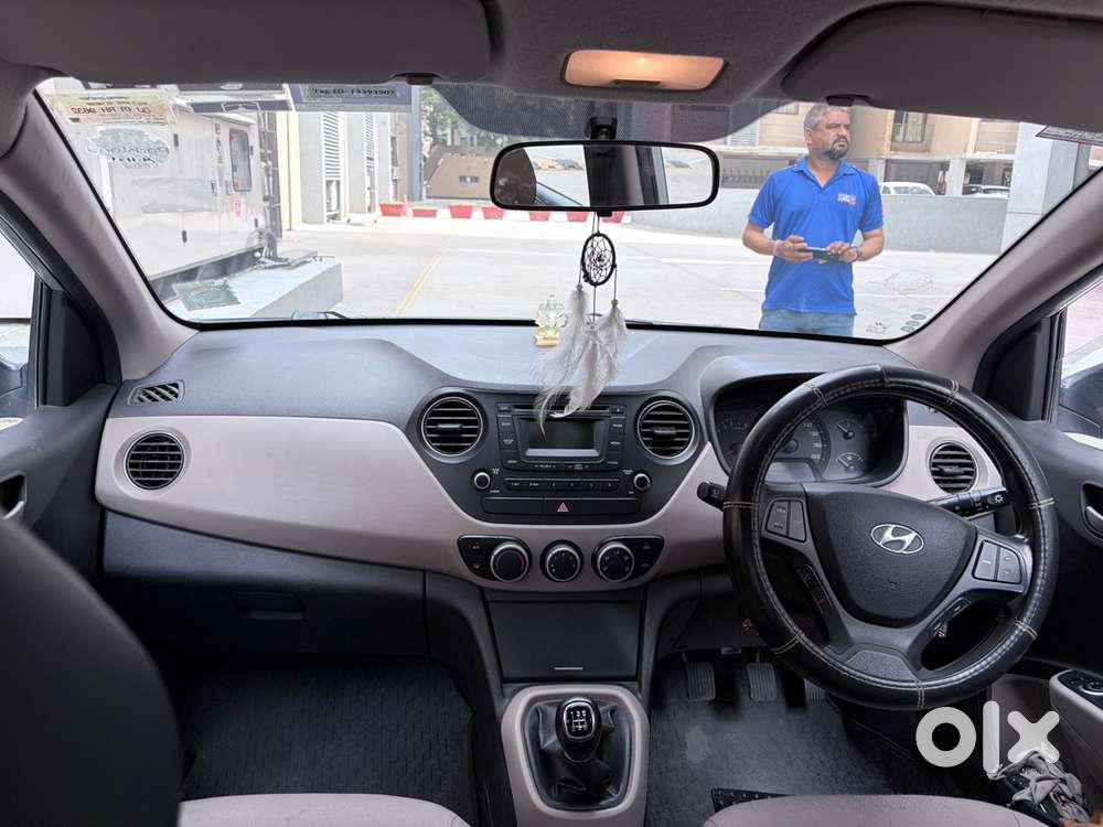 Hyundai Xcent Petrol Manual 2014