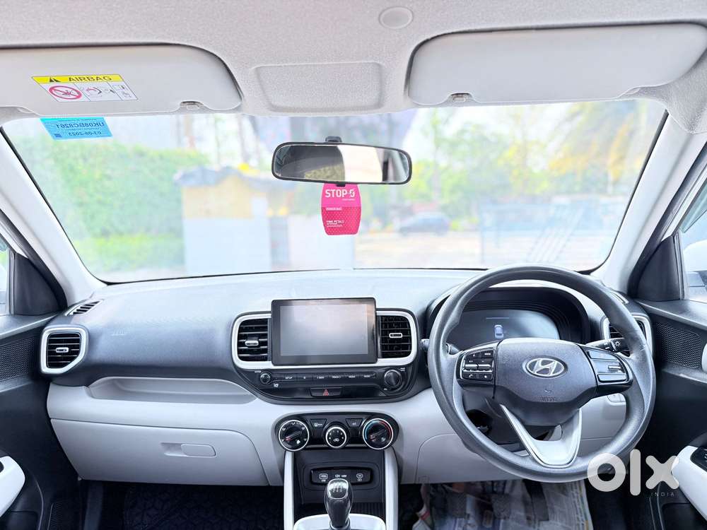 Hyundai Venue 1.2 S (o), 2023, Petrol