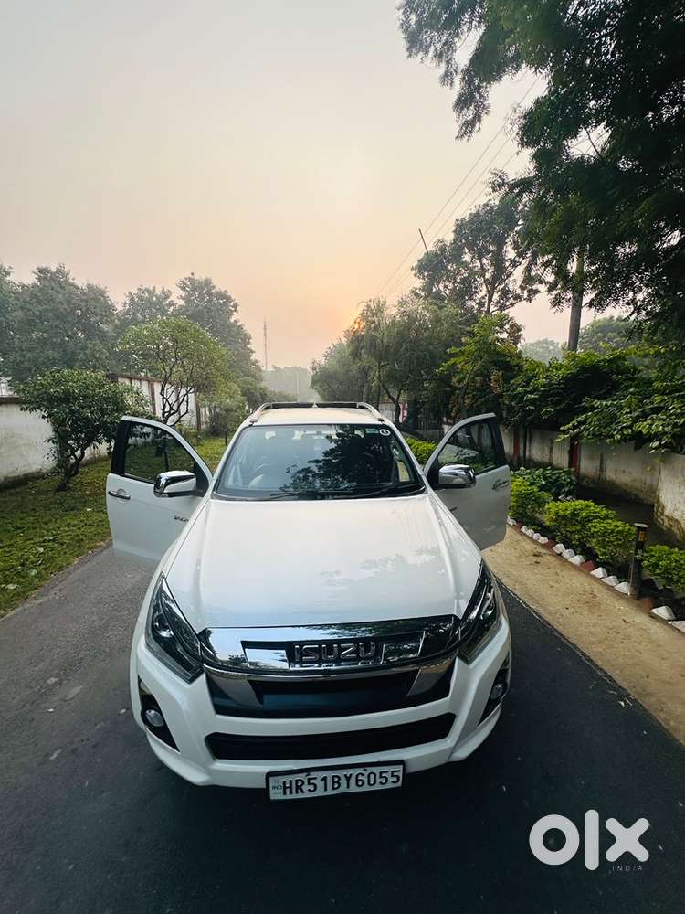 Isuzu D-max V-cross 2019