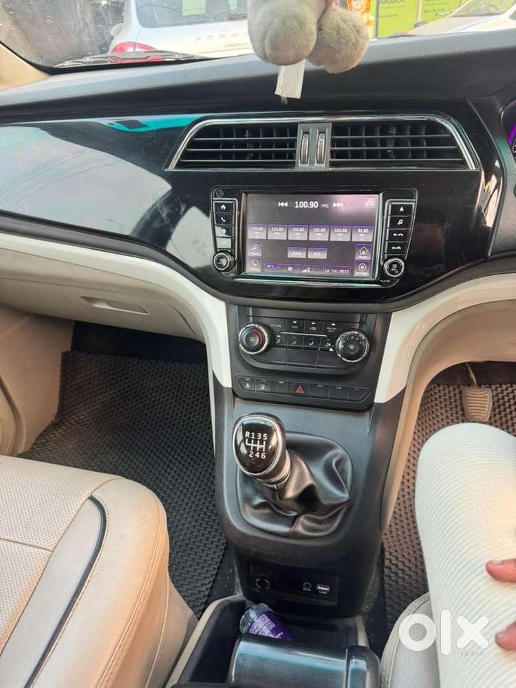 Mahindra Marazzo Diesel 2018