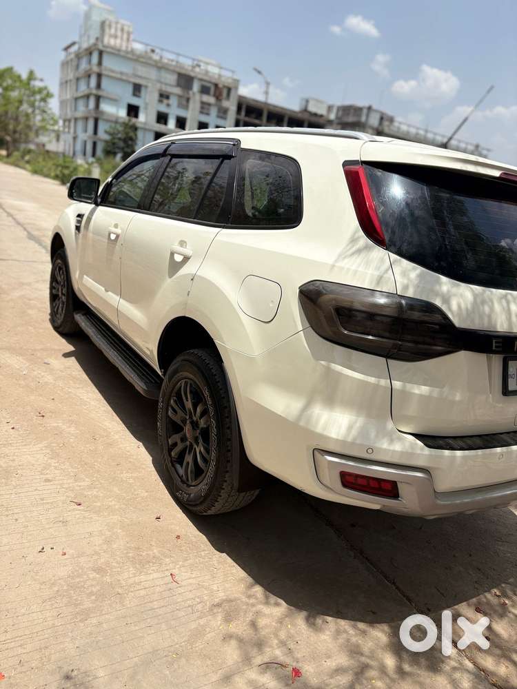 Ford Endeavour 3.2 Trend At 4x4, 2016, Diesel