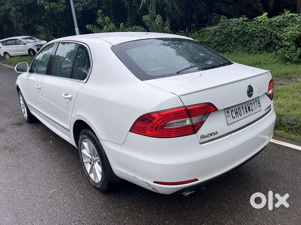 Skoda Superb L&k 2.0 Tdi At, 2014, Diesel