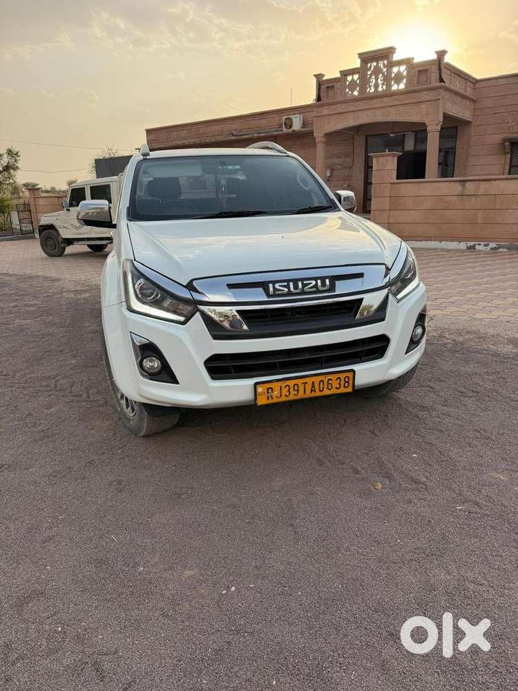 Isuzu V-cross 2023 Diesel Good Condition