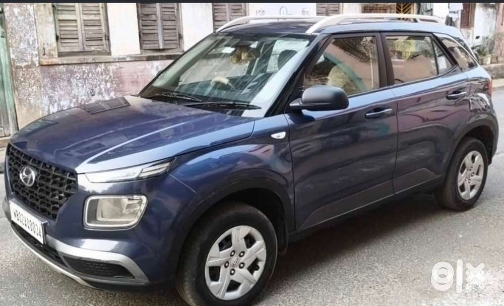 Hyundai Venue 2021 Cng & Hybrids Well Maintained