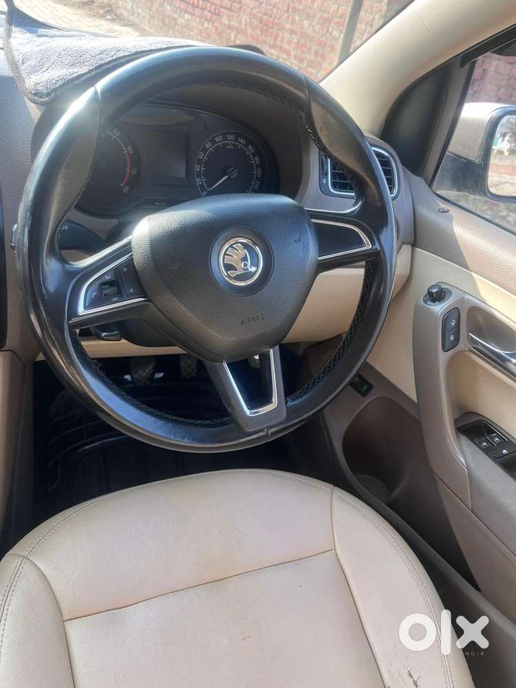 Dl Number Skoda Rapid Tsi 2015 Petrol 55000 Km Driven