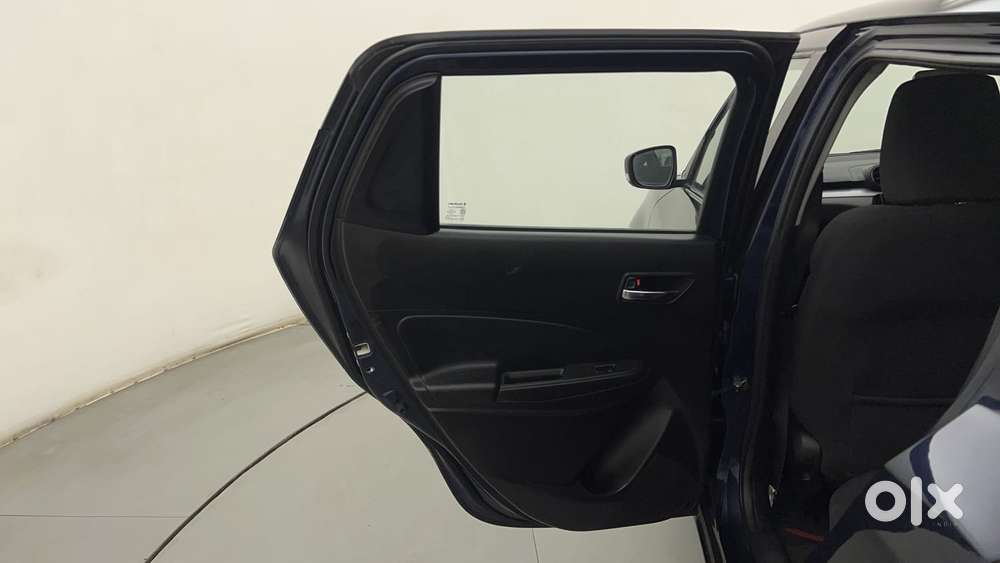 Maruti Suzuki Swift Amt Zxi, 2022, Petrol