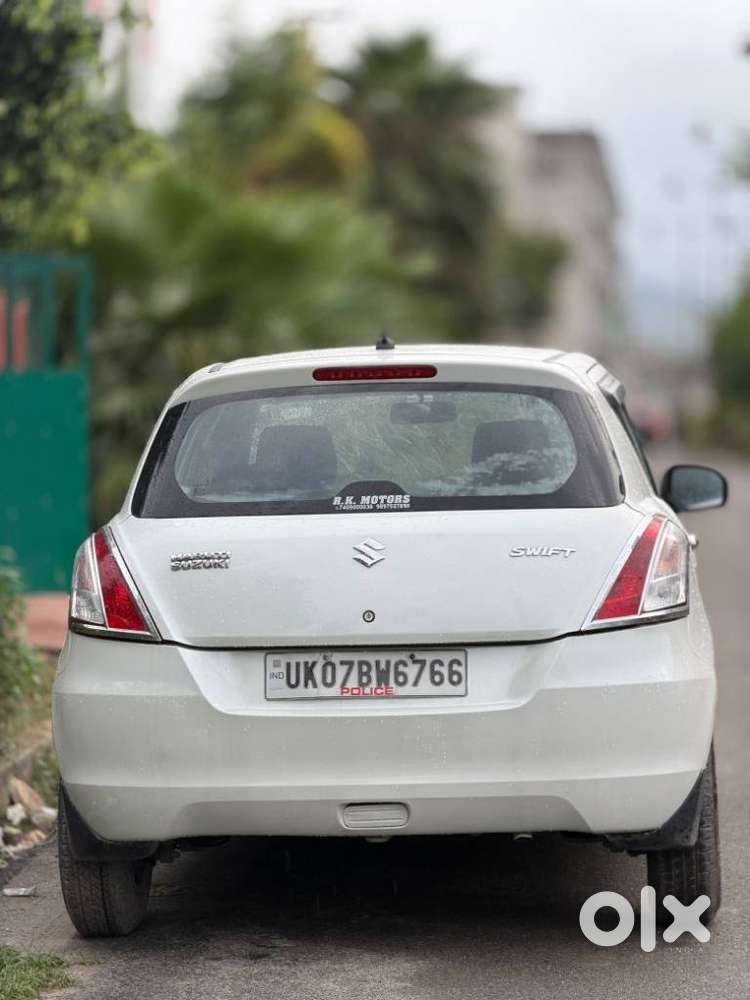 Maruti Suzuki Swift Lxi Optional-o, 2017, Petrol