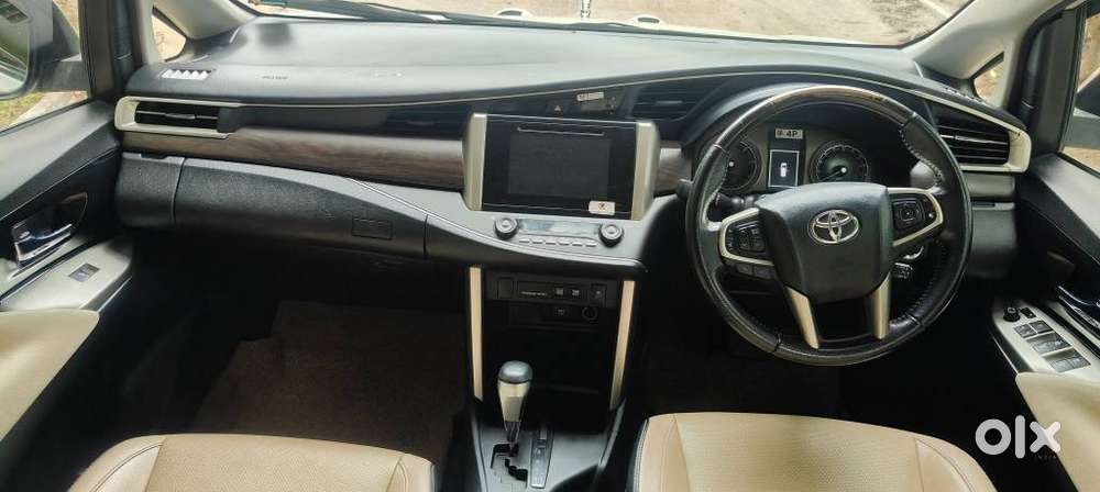 Toyota Innova Crysta 2.8z Automatic, 2019