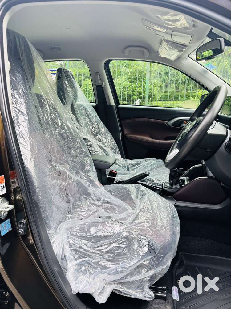 Maruti Suzuki Grand Vitara 1.5 Zeta Cng, 2025, Cng & Hybrids