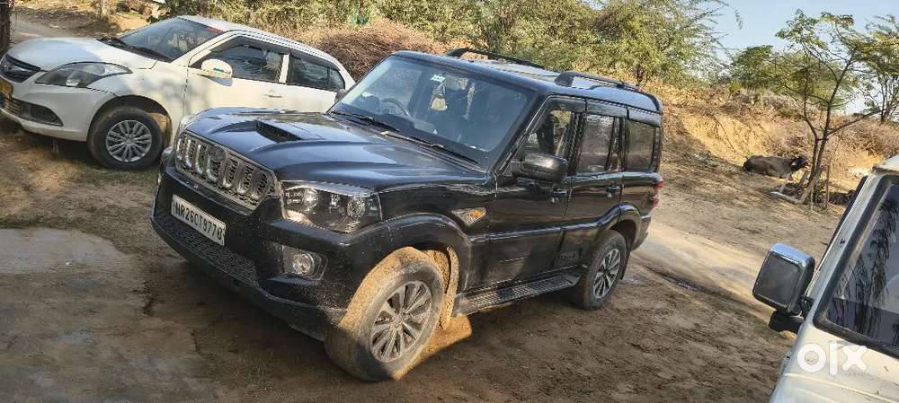 Mahindra Scorpio Getaway 2015 Diesel 138000 Km Driven