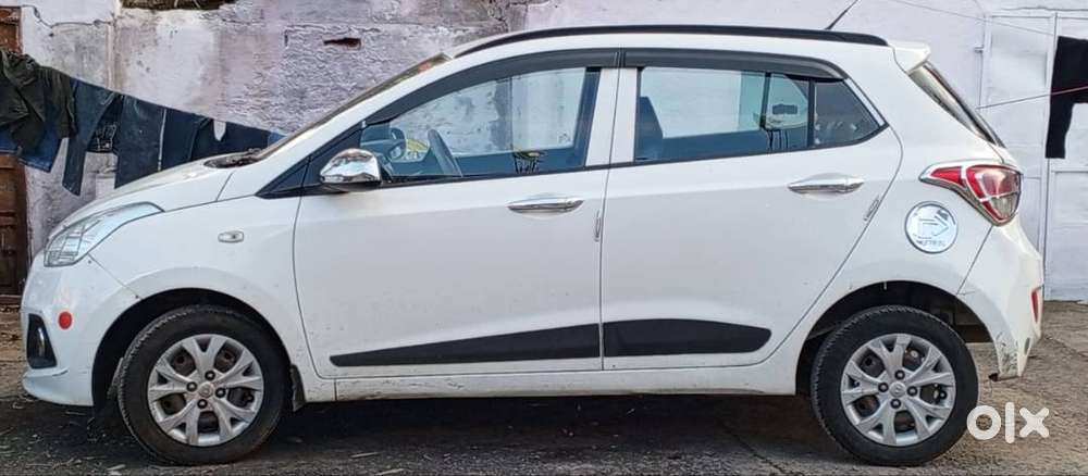 Hyundai Grand I10 2015 Petrol Well Maintained