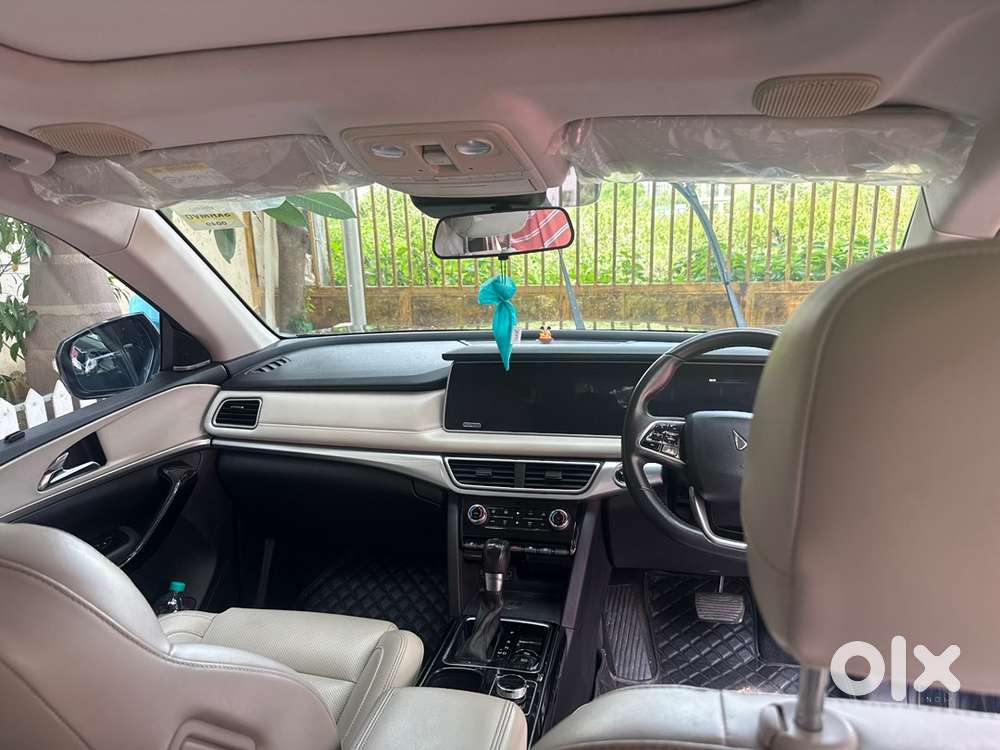 Mahindra Xuv700 2022 Petrol Automatic