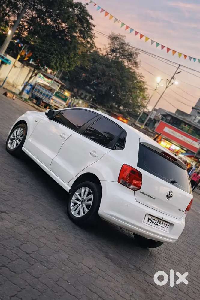 Volkswagen Polo 2012 Diesel 83000 Km Driven 
2k Music System