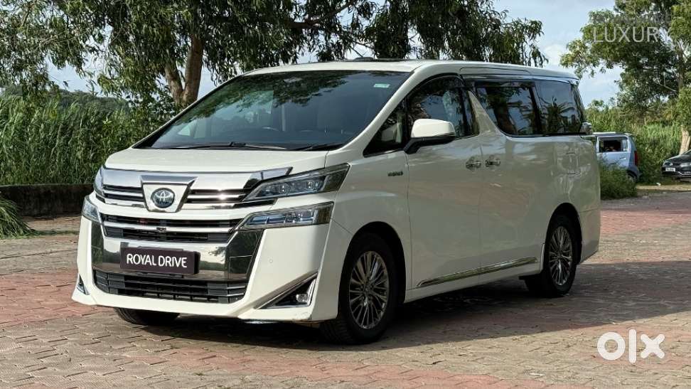 Toyota Vellfire, 2021, Petrol