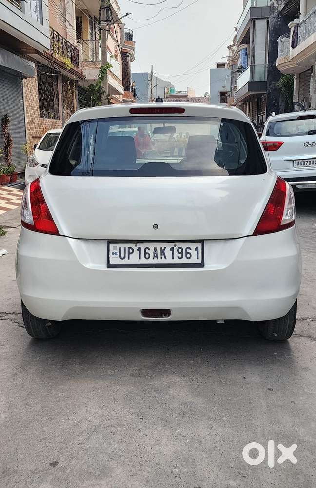 Maruti Suzuki Swift Vxi + Manual, 2012, Petrol