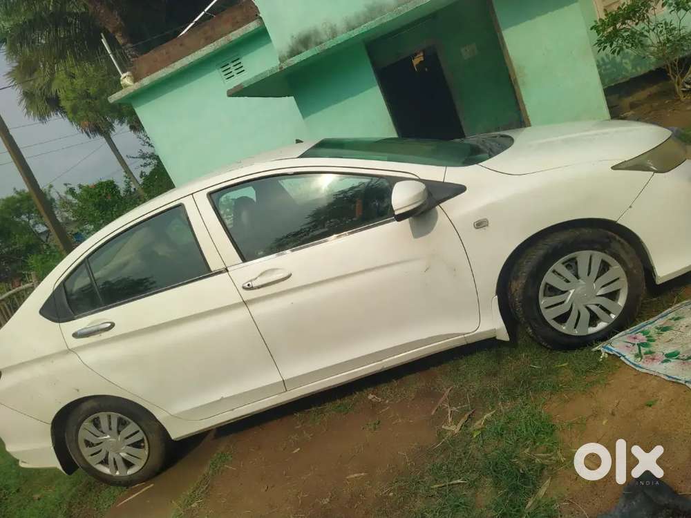 Cng-27/km,petrol 16+ Km, Family Car