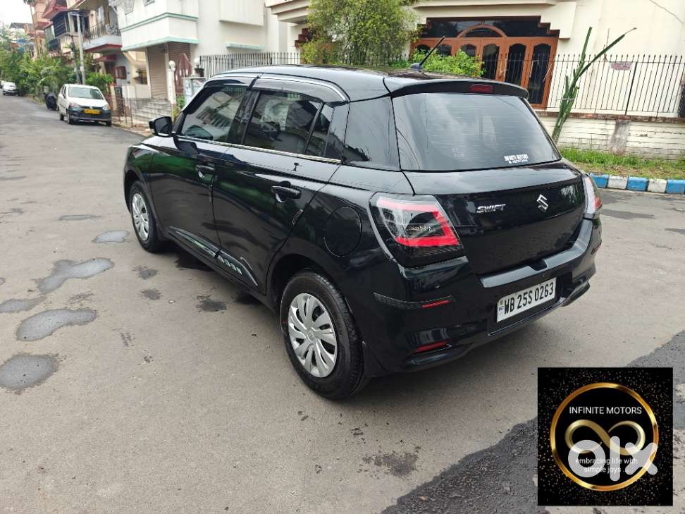 Maruti Suzuki New-gen Swift Vxi, 2025, Petrol