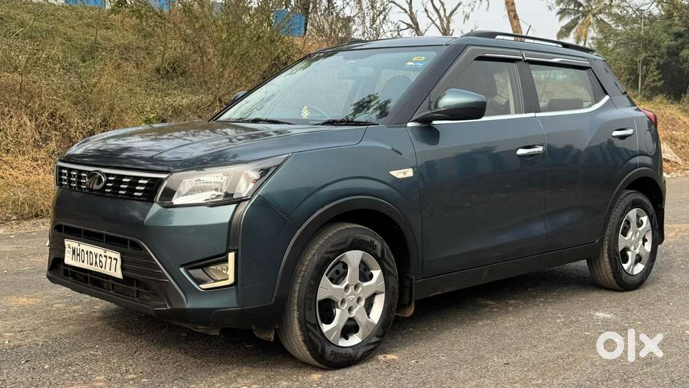 Mahindra Xuv300 1.2 W6 Amt Petrol, 2021, Petrol