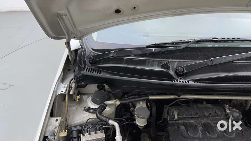 Maruti Suzuki Celerio Zxi Optional Amt, 2017, Petrol