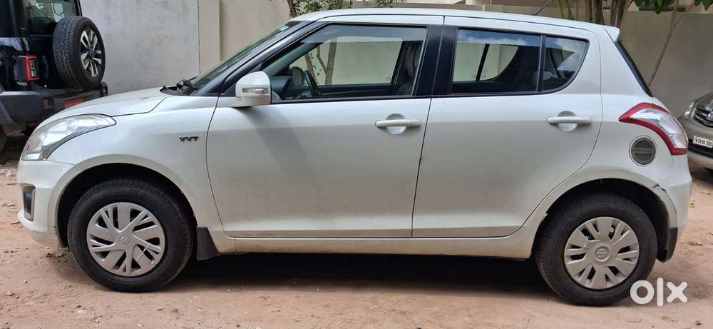 Maruti Suzuki Swift Vxi With Abs, 2016, Petrol